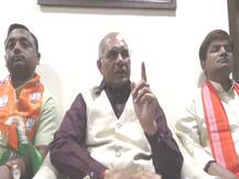 गोरखपुर: धर्मपाल सिंह का राहुल पर वार, कहा \'वफादार और गद्दार के बीच का है ये लोकसभा चुनाव\'