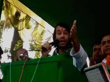 तेजप्रताप ने फिर साधा तेजस्वी पर निशाना, कहा- वो दलालों के चक्कर में मेरी बात को इनकार करता जा रहा है