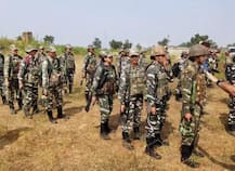 छत्तीसगढ़: नक्सलियों से लोहा ले रही हैं महिला कमांडो