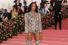 इस हसीना ने मेट गाला इवेंट में पहनी ऐसी ड्रेस, हो गई वार्डरोब मालफंक्शन का शिकार, देखें तस्‍वीरें