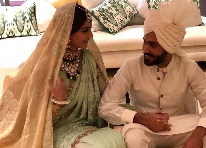  उन्होंने लिखा, आज हमारी शादी का पहला साल और हमारे साथ के 3 साल हो गए. मेरी जिंदगी में तुम्हारे होने से बेहतर और कुछ हो ही नहीं सकता.