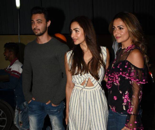 मलाइका अरोड़ा भी इस दौरान बहन अमृता के साथ पहुंची.