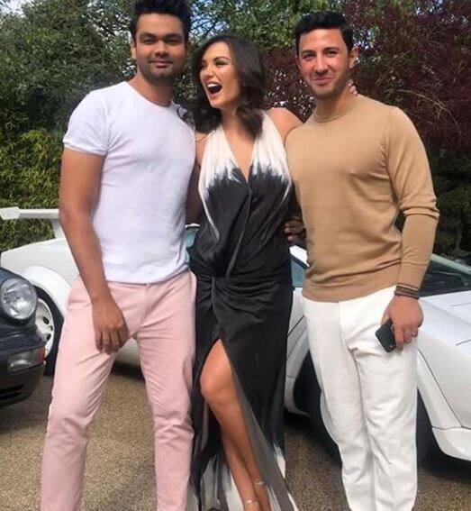 आपको बता दें कि एमी जैक्सन ने 31 मार्च को सोशल मीडिया के जरिए अपनी प्रेग्नेंसी का ऑफिशियल अनाउंसमेंट किया था. (सभी तस्वीरें- इंस्टाग्राम))