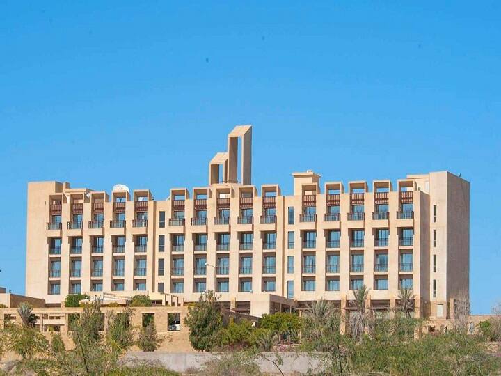 Pakistan Terrorists have stormed a 5 star hotel in Gawadar Balochistan पाकिस्तान: बलूचिस्तान में फाइव स्टार होटल में घुसे आतंकवादी, गोलीबारी जारी