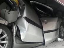 आंध्र प्रदेशः बस-एमयूवी की टक्कर में 14 लोगों की मौत