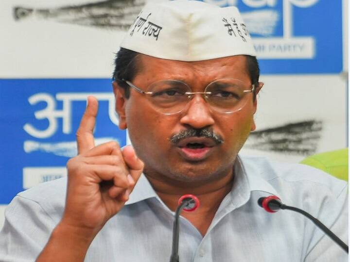 Accept this Mandate with Humility, says Arvind Kejriwal to his party workers विधानसभा में ‘लड़ेंगे, जीतेंगे’ नारे के साथ जनता के पास जाएगी AAP, कार्यकर्ताओं से केजरीवाल बोले- जनादेश स्वीकार करें