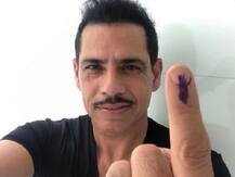 रॉबर्ट वाड्रा ने ट्विटर पर सेल्फी के साथ गलती से पोस्ट किया ‘पराग्वे’ का झंडा, ट्रोल होते ही हटाया ट्वीट