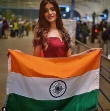 अदिति हुंडिया: IPL 2019 फाइनल की वो वायरल गर्ल जिनकी एक तस्वीर ने बना दिया सबको दीवाना, देखें तस्वीरें