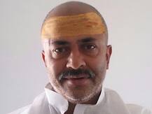 \'BJP 300 के पास और NDA 300 के पार\' की भविष्यवाणी करने वाले मध्य प्रदेश के संस्कृत शिक्षक निलंबित