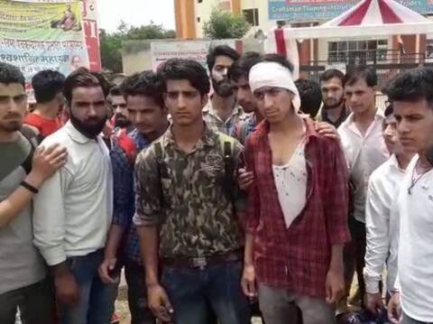 यूपी: बागपत में कश्मीरी छात्र के साथ मारपीट, हॉस्टल में भी की गई तोड़फोड़ यूपी: बागपत में कश्मीरी छात्र के साथ मारपीट, हॉस्टल में भी की गई तोड़फोड़