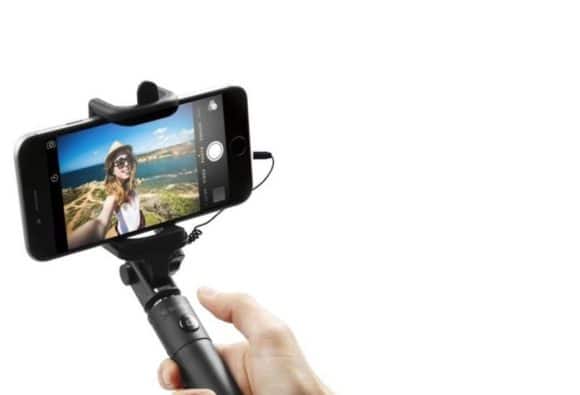 होली पर लेनी है शानदार सेल्फी, तो खरीदें ये ड्यूल सेल्फी कैमरा फोन