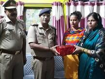 मथुरा पुलिस ने किया सड़क दुर्घटना में मारे गए सिपाही की बेटी का कन्यादान, दिए छह लाख रुपये