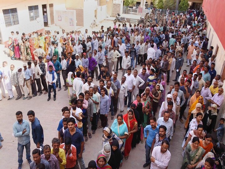 Lok Sabha Election 2019 has been concluded, Polling has concluded in 542 parliamentary constituencies लोकसभा चुनाव 2019 हुआ खत्म, 542 सीटों पर उम्मीदवारों की किस्मत EVM में बंद