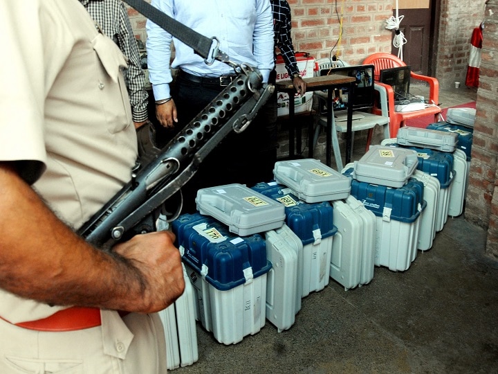 Lok Sabha elections 2019- Special arrangements for counting of votes in 80 seats of UP, deployment of security personnel in large number लोकसभा चुनाव: यूपी की 80 सीटों पर मतगणना के विशेष इंतजाम, बड़ी तादाद में सुरक्षाकर्मियों की तैनाती