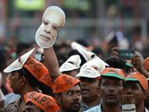 10:30 बजे तक के रुझान: मोदी लहर के आगे पस्त हुआ विपक्ष, बीजेपी 284 सीटों पर आगे