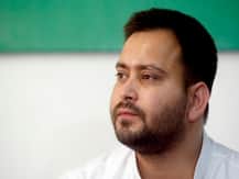 चमकी बुखार: विधानसभा परिसर में आरजेडी का प्रदर्शन, तेजस्वी यादव नदारद