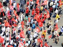 देशभर में लेफ्ट पार्टियों की हालत पस्त, सिर्फ पांच सीटों पर सिमटे