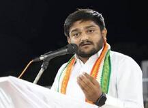 सूरत अग्निकांड: हार्दिक बोले- मातम के वक्त BJP उत्सव में व्यस्त, मेयर दें इस्तीफा नहीं तो करूंगा अनशन