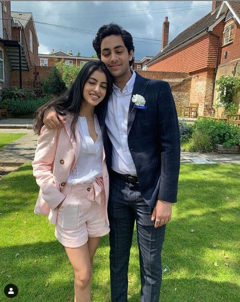 बेटे के ग्रैजुएट होने पर श्वेता बच्चन ने लिखा, “पलक झपकते ही… मुबारक हो तुमने कर लिया.” (तस्वीर: इंस्टाग्राम)