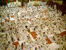 रमजान में मुंबई पुलिस का दोस्ताना कदम, इफ्तार पर मुसलमानों से मिलकर करा रही सुरक्षा का एहसास