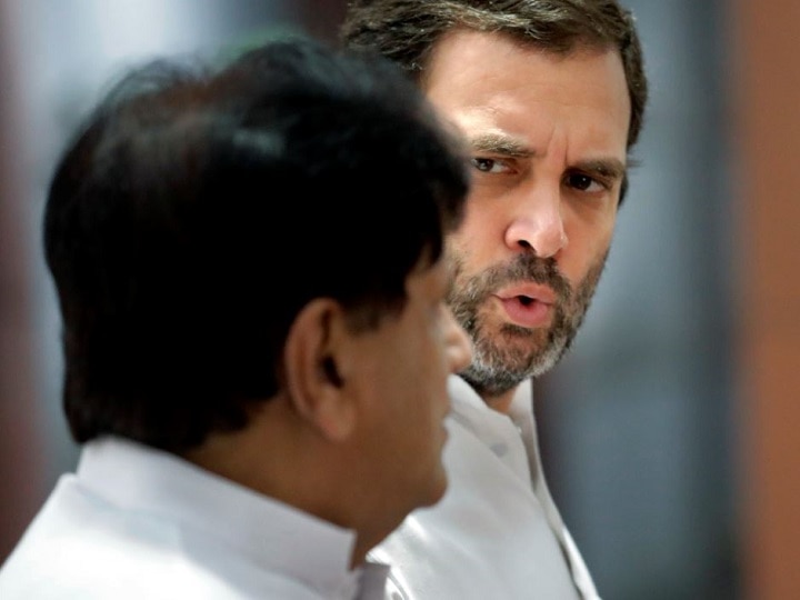 Rahul Gandhi will continue as Congress president says sources राहुल गांधी कुछ शर्तों के साथ बने रहेंगे कांग्रेस अध्यक्ष, अहमद पटेल-प्रियंका से मीटिंग के बाद बनी सहमति- सूत्र