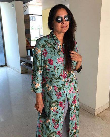 नीना गुप्ता शादी से पहले प्रेगनेंसी के कारण खूब चर्चा में रही थीं. 