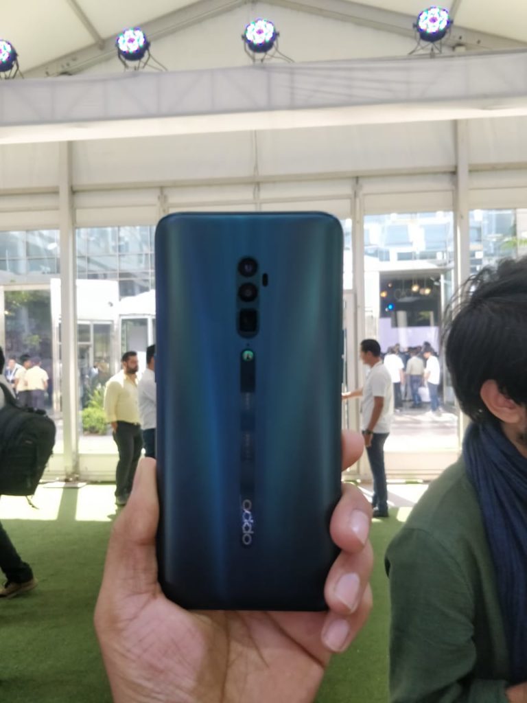 Oppo Reno 10x Zoom शार्क फिन सेल्फी कैमरे और स्नैपड्रैगन 855 प्रोसेसर के साथ हुआ लॉन्च, यहां है पूरी जानकारी