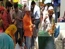 गोरखपुर: बाले मियां की दरगाह पर दिखती है गंगा-जमुनी तहजीब की झलक, मुस्लिम मांगते हैं दुआएं और हिन्‍दू करते हैं पूजा-अर्चना
