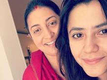 14 KM नंगे पैर चलकर सिद्धिविनायक पहुंची स्मृति ईरानी, एकता कपूर ने शेयर की तस्वीर