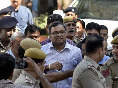 CBI raids Karti Chidambarams house  locked room connection with visa scam வீட்டில் பூட்டிய அறை.. தேடி வந்த சிபிஐ.. கார்த்தி சிதம்பரம் வீட்டில் மீண்டும் சோதனை!