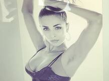 अंडरआर्म हेयर के साथ मलाइका अरोड़ा ने शेयर की तस्वीर, सोशल मीडिया पर हो गईं ट्रोल