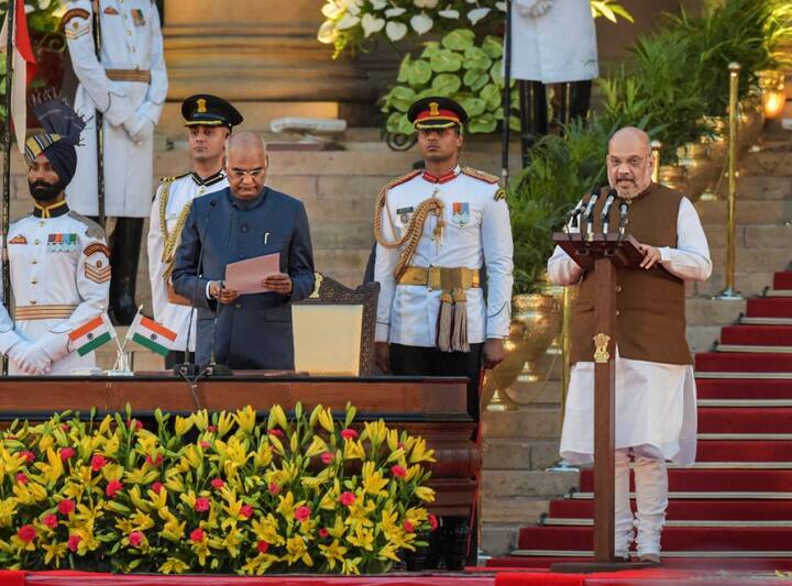 बीजेपी के राष्ट्रीय अध्यक्ष अमित शाह भी इस बार मोदी कैबिनेट में शामिल हुए हैं.