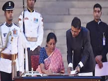 निर्मला सीतारमण बनीं पहली महिला वित्त मंत्री, जानिए उनके बारे में सबकुछ