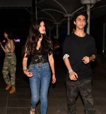 IN PICS: लेट नाइट सुहाना और आर्यन के साथ पार्टी करती दिखीं अनन्या, साथ में नजर आया ये मिस्ट्री बॉय