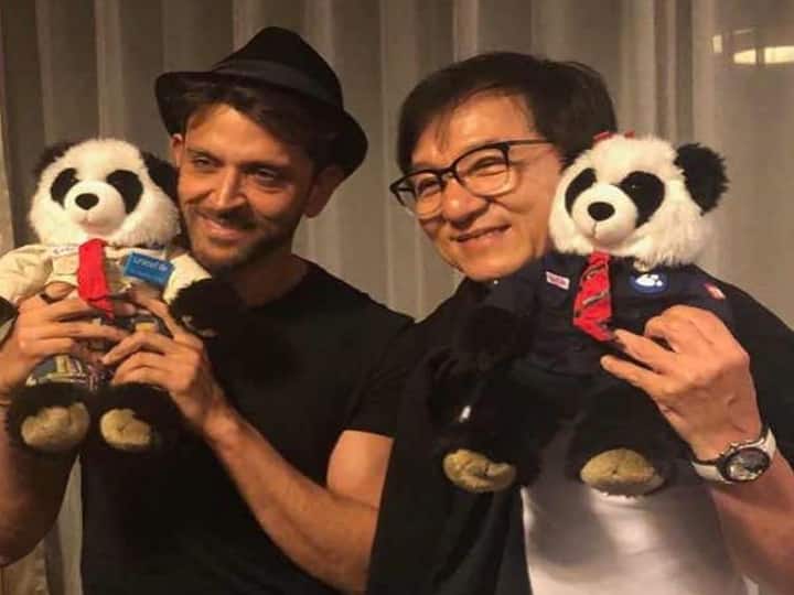 'काबिल' के प्रमोशन के लिए चीन पहुंचे ऋतिक ने की जैकी चैन से मुलाकात, देखें तस्वीरें hrithik roshan meets Jackie chain in china, went there for Kaabil promotions 'काबिल' के प्रमोशन के लिए चीन पहुंचे ऋतिक ने की जैकी चैन से मुलाकात, देखें तस्वीरें