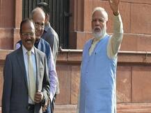 मोदी सरकार 2 का बड़ा फैसला, NSA अजीत डोभाल को दिया कैबिनेट रैंक का दर्जा