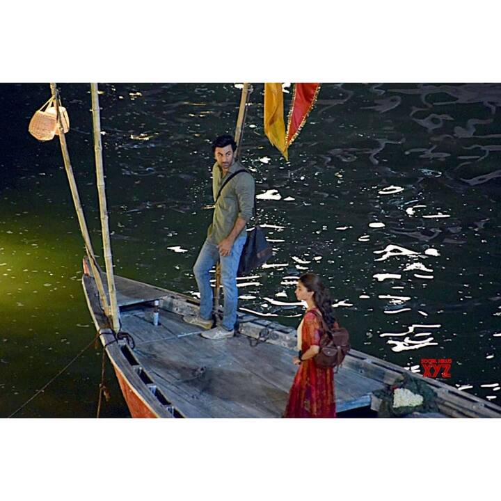 फिल्म में आलिया और रणबीर के अलावा अमिताभ बच्चन और मौनी रॉय जैसे कलाकार भी नज़र आएंगे. (तस्वीर: इंस्टाग्राम)