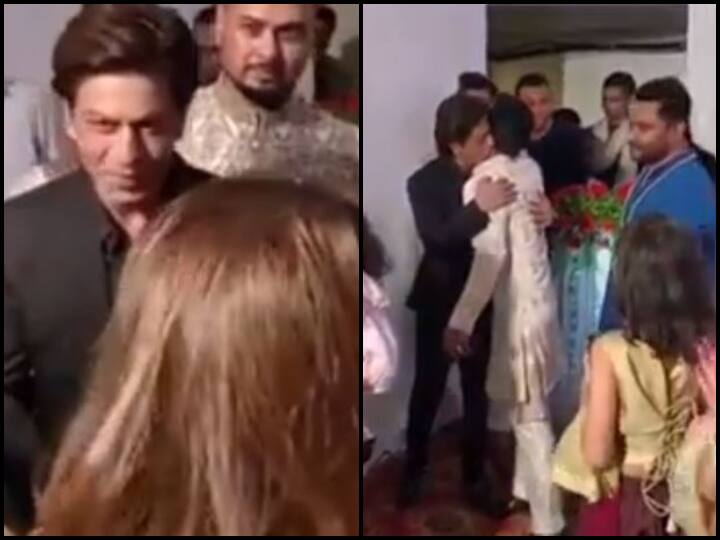 shah rukh khan attends wedding of his makeup man, video goes viral from the function VIDEO: अपने मेकअप मैन की शादी में पहुंचे शाहरुख खान, मेहमानों ने ऐसे किया स्वागत