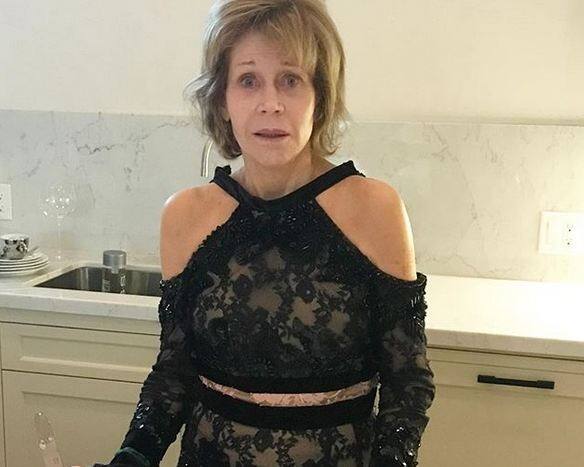 81 वर्षीय फोंडा ने कहा कि जब वह 40 साल से अधिक हुई थीं तो उन्होंने तय किया था कि दुनिया भर में 'बड़ी उम्र की महिलाओं का सांस्कृतिक चेहरा' बनेंगी.