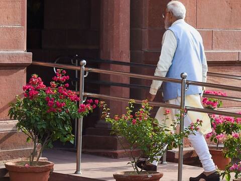 मोदी सरकार का बड़ा फैसला: रोजगार के आंकड़े, विकास, निवेश और स्किल डेवलपमेंट पर कैबिनेट कमेटी बनाई मोदी सरकार का बड़ा फैसला: रोजगार के आंकड़े, विकास, निवेश और स्किल डेवलपमेंट पर कैबिनेट कमेटी बनाई