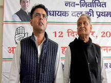 राजस्थानः कांग्रेस विधायक मीणा ने गहलोत को हटाकर पायलट को सीएम बनाने की मांग की