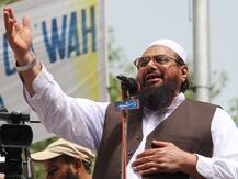 भारत के सख्त रुख से डरा पाकिस्तान, लाहौर में ईद पर आतंकी हाफिज सईद को नहीं करने दिया नमाज का नेतृत्व