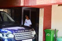 Spotted: एक ही GYM के बाहर स्पॉट की गईं जाह्नवी कपूर और मलाइका अरोड़ा, देखें तस्वीरें