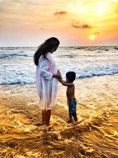 25 मई 2015 को समीरा ने पहले बच्चे को जन्म दिया था. (Photo: reddysameera)