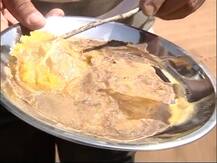 राजस्थान: चुरू में आसमान से बरस रही है आग, तपिश इतनी कि रेत पर बन गया ऑमलेट और पापड़