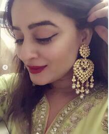 ईद पार्टी में माही विज ने ट्रेडिशनल अंदाज में फ्लॉन्ट किया बेबी बंप, साथ में थे पति जय भानुशाली