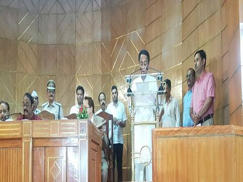 मध्य प्रदेश: मुख्यमंत्री कमलनाथ ने पहली बार ली विधायक पद की शपथ मध्य प्रदेश: मुख्यमंत्री कमलनाथ ने पहली बार ली विधायक पद की शपथ