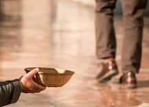 Karnataka: బిచ్చగాడి అంతిమయాత్రకు వేలాదిమంది!.. మంత్రులు కూడా అతడ్ని కలిసేవారట!