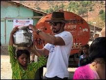 सूखा प्रभावित क्षेत्रों में राहत प्रयासों में शामिल हुए रणदीप हुड्डा