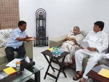 दिल्ली: सीएम केजरीवाल से मिलीं शीला दीक्षित, बिजली और पानी संबंधी मुद्दे उठाए
